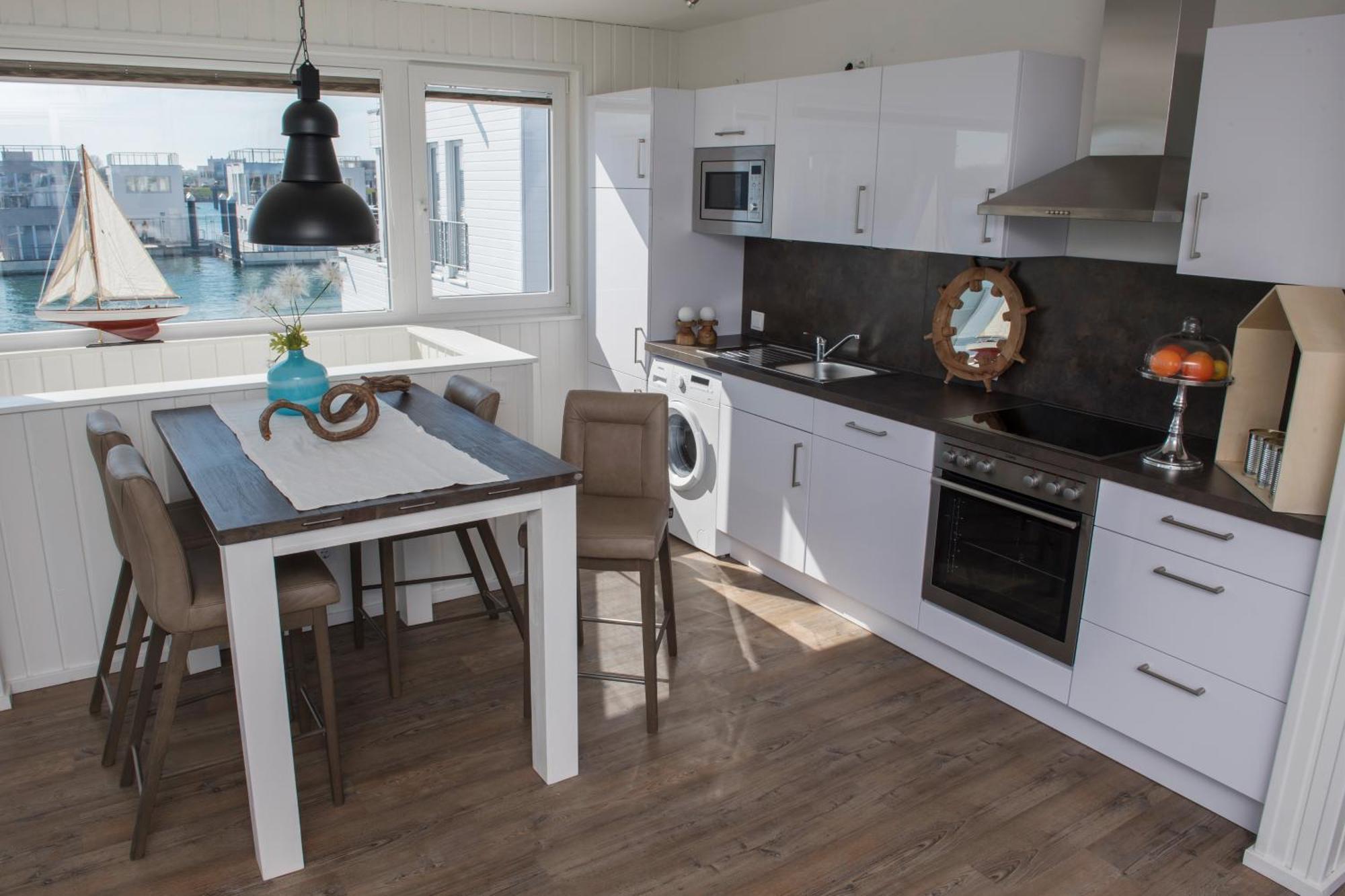 Schwimmendes Ferienhaus Antares One By Seeblick Ferien Oro, Rundum Wasser, Sauna Olpenitz Luaran gambar